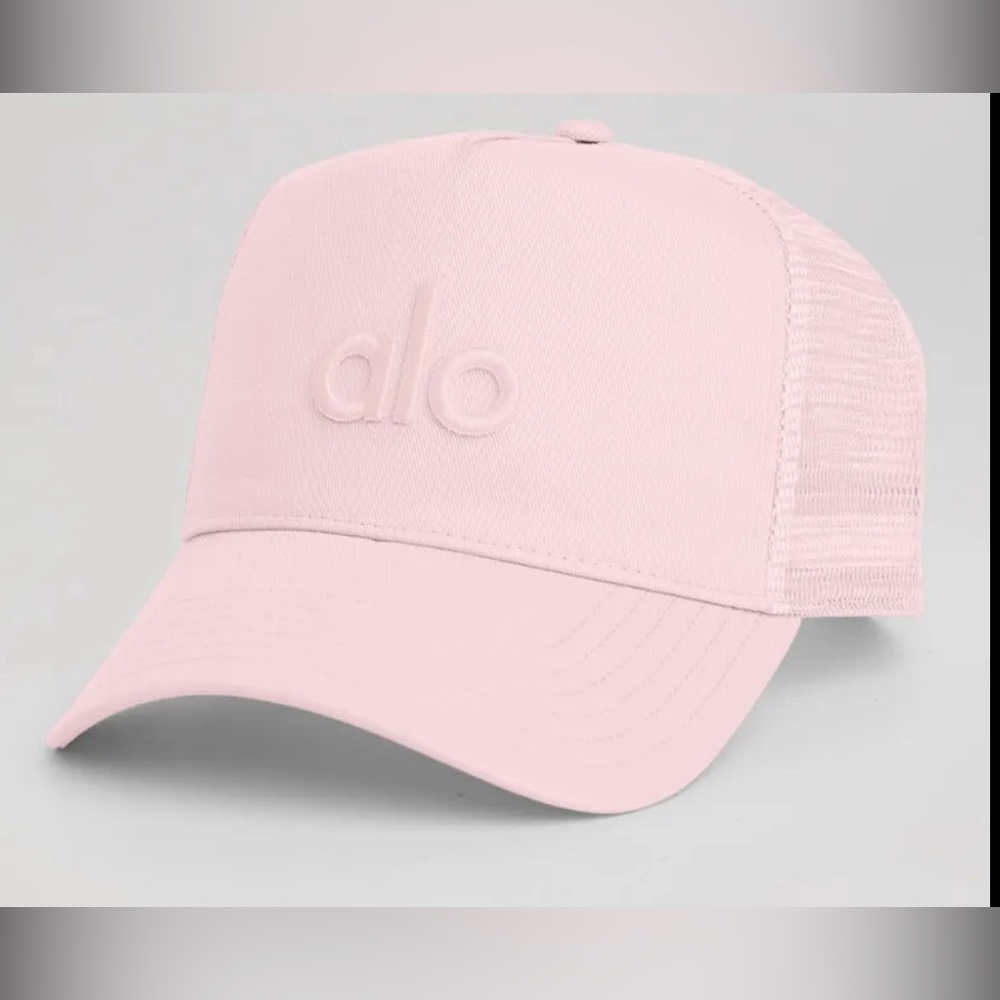 Alo Yoga District Trucker - Powder Pink
